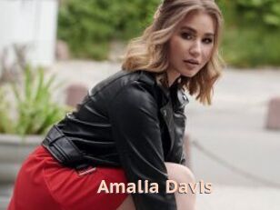 Amalia_Davis