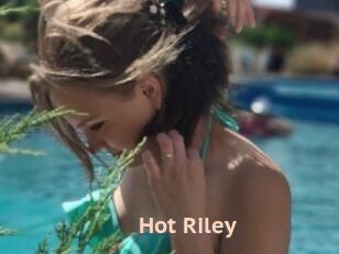 Hot_Riley